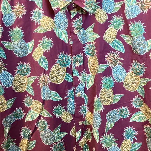 Cooke Street Short Sleeve Pineapple Print Hawaiian Button Up Shirt - 2XL - Picture 3 of 5